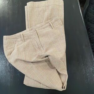 St. John’s Bay size 4 women’s plaid trousers.  Excellent shape!